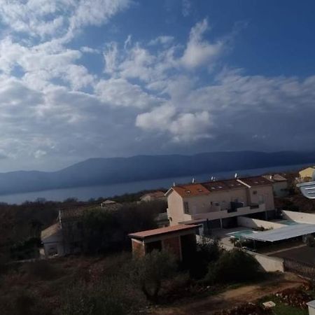 Apartmani Lanterna Krk Town Esterno foto